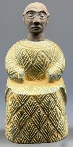 Antica statua principe - , seduto