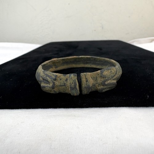 Antico bracciale bronzo - in,